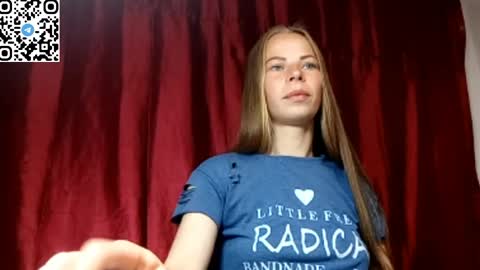 JULIANA online show from 05-12-26, 10:29