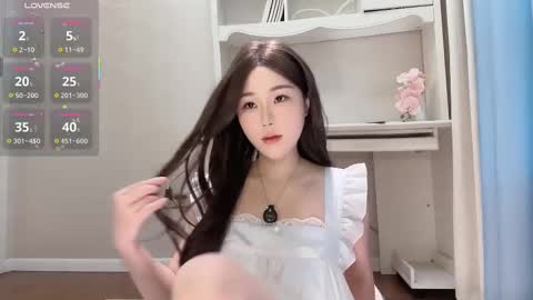 Snapshot of sililis chatting on 10-04-25, 08:23 sililis online show from 10-04-25, 08:23