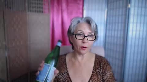 Snapshot of silky_petra2 chatting on 10-25-25, 09:09 petra daniels online show from 10-25-25, 09:09