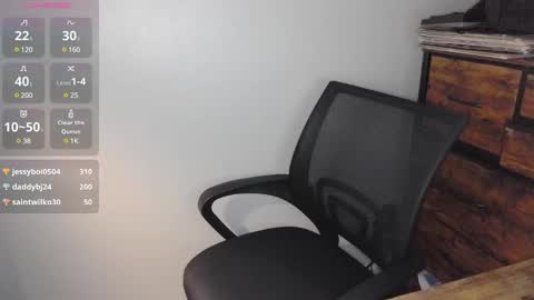 Snapshot of silly_cybin chatting on 02-28-25, 08:09 cybin online show from 02-28-25, 08:09