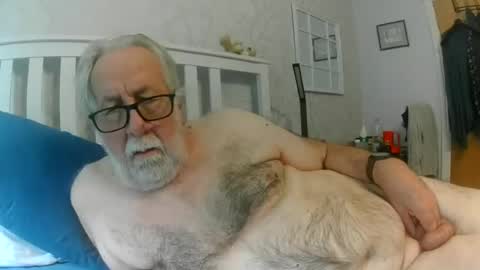 sillyoldman45221063 online show from 07-23-26, 05:00