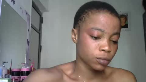 Snapshot of silm_baddie14 chatting on 05-11-26, 09:04 slim daddie14 online show from 05-11-26, 09:04