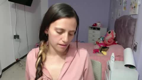 Snapshot of silvanaroberts_ chatting on 12-20-24, 12:30 Rouse online show from 12-20-24, 12:30