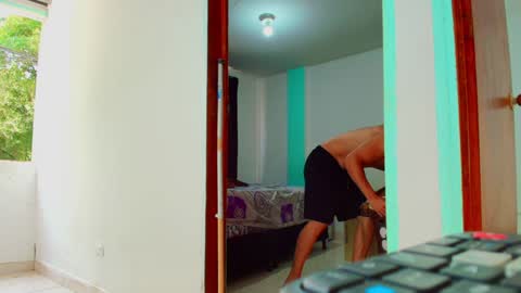 Snapshot of silvano_torrez chatting on 12-04-24, 02:04 silavno online show from 12-04-24, 02:04