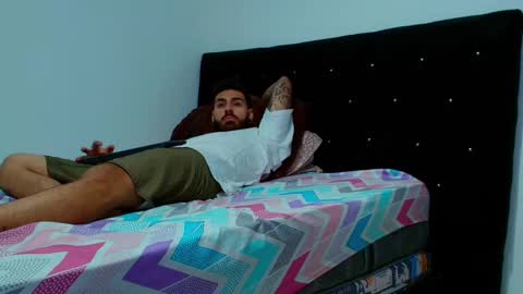 Snapshot of silvano_torrez chatting on 02-27-25, 12:32 silavno online show from 02-27-25, 12:32