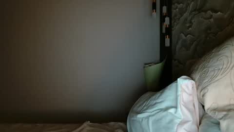 Snapshot of silvess333 chatting on 11-22-25, 07:57 Dasa online show from 11-22-25, 07:57