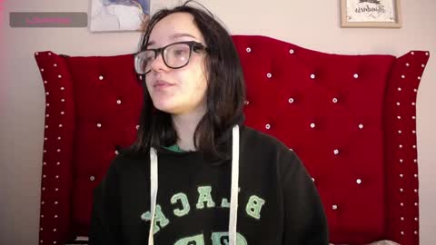 Snapshot of silvia_ls chatting on 01-06-25, 12:27 silvia_ls online show from 01-06-25, 12:27