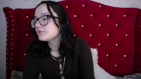Snapshot of silvia_ls chatting on 02-06-25, 12:33 silvia_ls online show from 02-06-25, 12:33