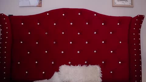 Snapshot of silvia_ls chatting on 02-07-25, 01:15 silvia_ls online show from 02-07-25, 01:15