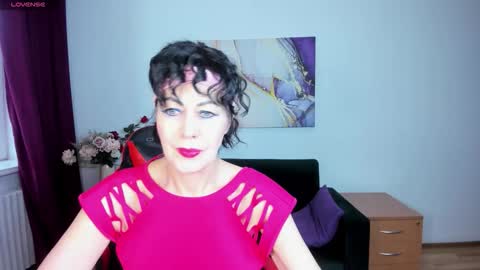Silvia Wallec online show from 04-24-26, 05:32