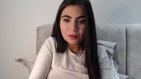 Silvie online show from 10-06-25, 02:09