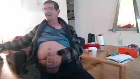 Snapshot of silvioausluzernch2 chatting on 03-11-26, 07:03 silvioausluzernCH2 online show from 03-11-26, 07:03