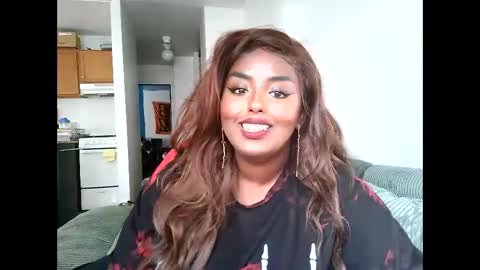 Snapshot of siminfox chatting on 10-02-25, 08:27 Simin Fox online show from 10-02-25, 08:27