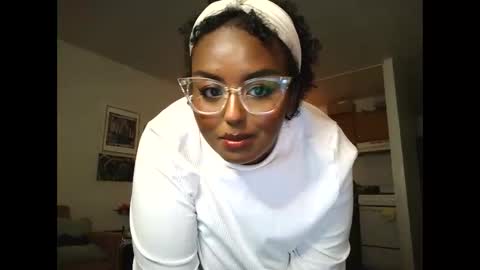 Snapshot of siminfox chatting on 11-27-25, 04:03 Simin Fox online show from 11-27-25, 04:03