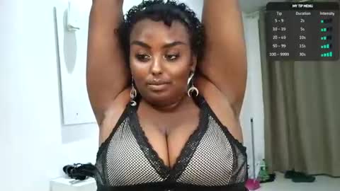 Simin Fox online show from 06-17-26, 01:52