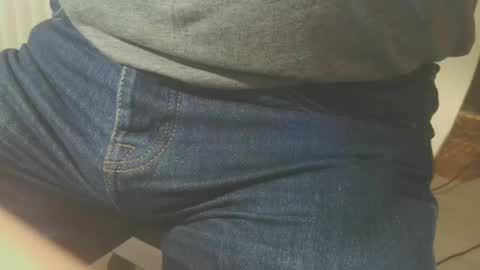 Snapshot of simni22 chatting on 12-23-24, 03:23 Simni online show from 12-23-24, 03:23