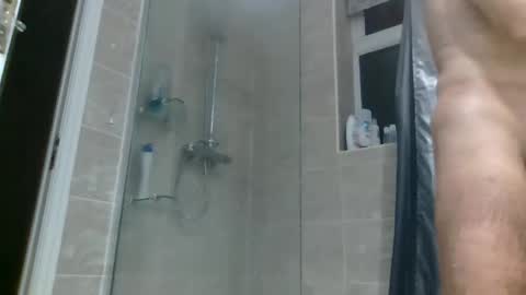 Snapshot of simon56691 chatting on 12-10-24, 05:22 simon56691 online show from 12-10-24, 05:22