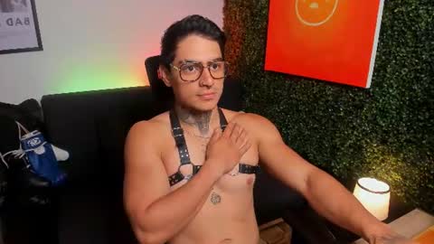 Snapshot of simon_cortes chatting on 07-21-26, 11:01 Simon Cortes online show from 07-21-26, 11:01