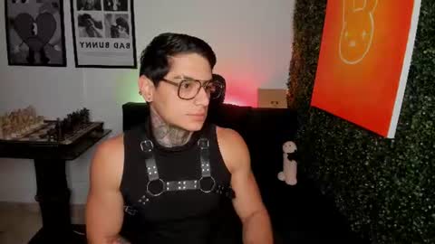 Snapshot of simon_cortes chatting on 08-03-26, 11:26 Simon Cortes online show from 08-03-26, 11:26