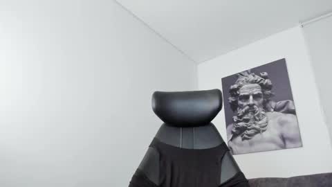 simon_leon01 online show from 10-10-25, 12:09