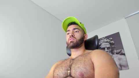 simon_leon01 online show from 03-10-26, 10:48