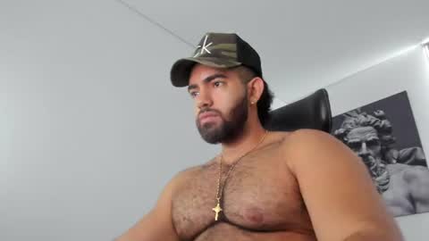 simon_leon01 online show from 07-11-26, 03:04