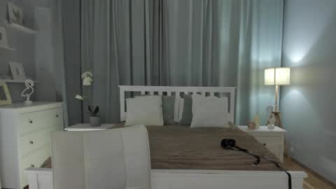 Simona  online show from 02-28-25, 11:36