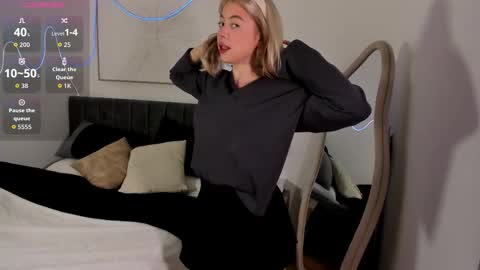 SimonaGerry online show from 11-10-25, 03:38