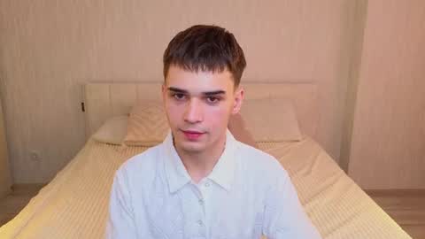 Snapshot of simonboy592 chatting on 07-03-26, 12:00 Alex online show from 07-03-26, 12:00