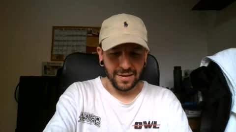 Snapshot of simonm777 chatting on 08-04-26, 12:41 simonm777 online show from 08-04-26, 12:41