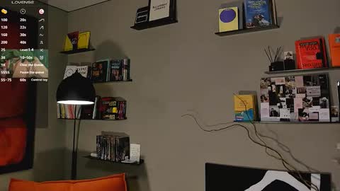 Snapshot of simonwnl chatting on 02-11-26, 05:51 Simon online show from 02-11-26, 05:51