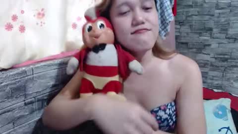 Snapshot of simplehotela chatting on 11-28-25, 02:14 Ela online show from 11-28-25, 02:14