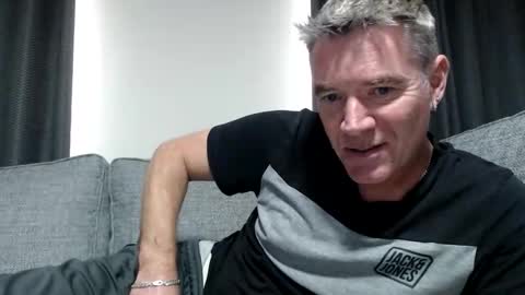 Snapshot of simplelife0 chatting on 10-13-25, 03:56 Ricky online show from 10-13-25, 03:56