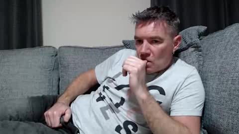 Snapshot of simplelife0 chatting on 11-17-25, 06:46 Ricky online show from 11-17-25, 06:46