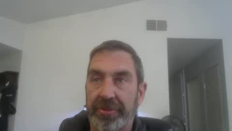 Snapshot of simplesamesq chatting on 11-11-25, 06:30 simplesamesq online show from 11-11-25, 06:30