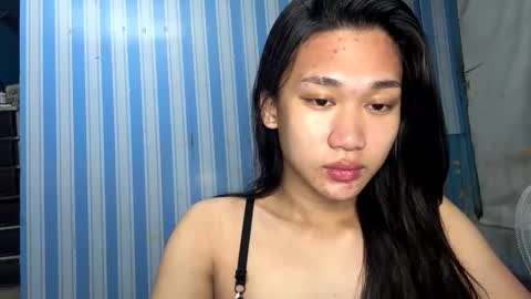 Snapshot of simplysultrykylie chatting on 05-17-26, 06:59 Kylie online show from 05-17-26, 06:59