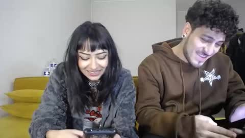 Snapshot of simur_sahso chatting on 11-18-25, 05:06 Sofi wed. - sat. 11am - 11 pm and Santi with Sofi sun.. - tue. 11 am - 5 pm europe online show from 11-18-25, 05:06