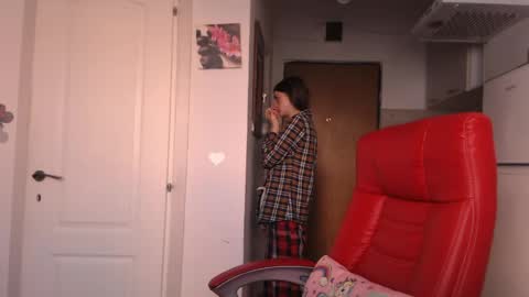 Snapshot of simyhvn chatting on 04-25-26, 04:15 simyhvn online show from 04-25-26, 04:15