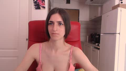 Snapshot of simyhvn chatting on 05-11-26, 02:45 simyhvn online show from 05-11-26, 02:45
