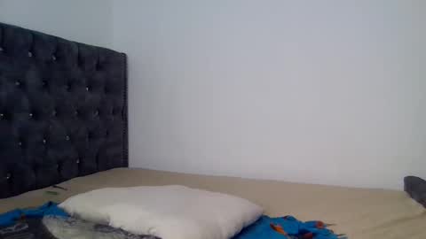 Snapshot of sin_golden chatting on 12-16-25, 03:11 sin online show from 12-16-25, 03:11