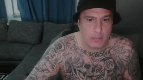 Snapshot of sinalco1975 chatting on 12-14-25, 06:19 sinalco1975 online show from 12-14-25, 06:19