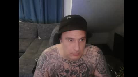 Snapshot of sinalco1975 chatting on 01-15-26, 02:38 sinalco1975 online show from 01-15-26, 02:38