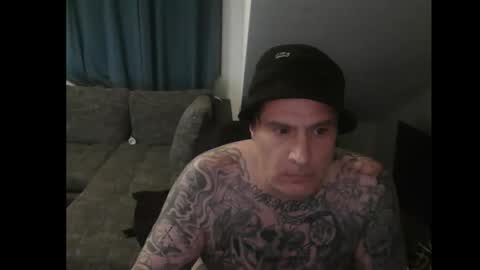 Snapshot of sinalco1975 chatting on 01-16-26, 03:43 sinalco1975 online show from 01-16-26, 03:43