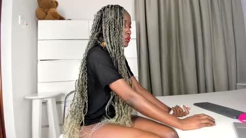 sincerre9_tara online show from 01-31-25, 08:32