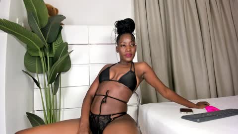 sincerre9_tara online show from 02-28-25, 09:04