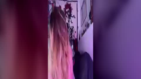 Snapshot of sinderleeisagoodgirl chatting on 07-20-26, 03:10 sinderleeisagoodgirl online show from 07-20-26, 03:10