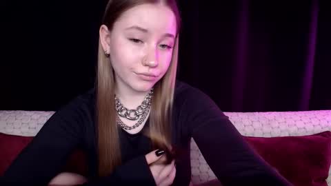 Sindi online show from 01-22-25, 04:23