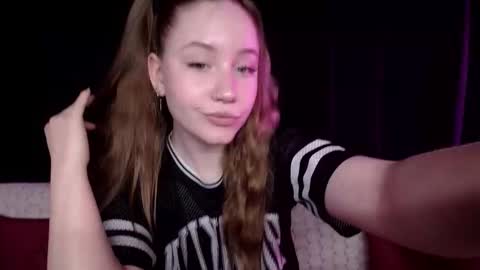 Sindi online show from 02-15-25, 03:28