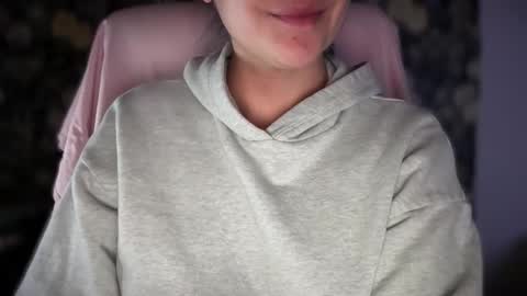 Sindra online show from 12-23-25, 12:19