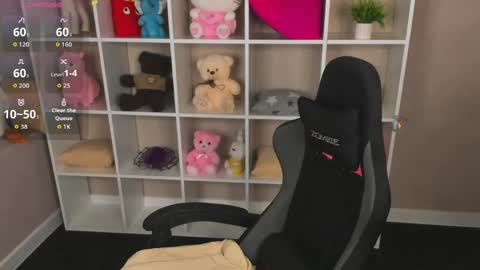 Snapshot of sindy_ortega chatting on 06-05-26, 12:39 Hi my name is Cindy Id love to see you on my stream. My schedule for the week 2 GMT 3am-9am MoTuFrSaSu online show from 06-05-26, 12:39